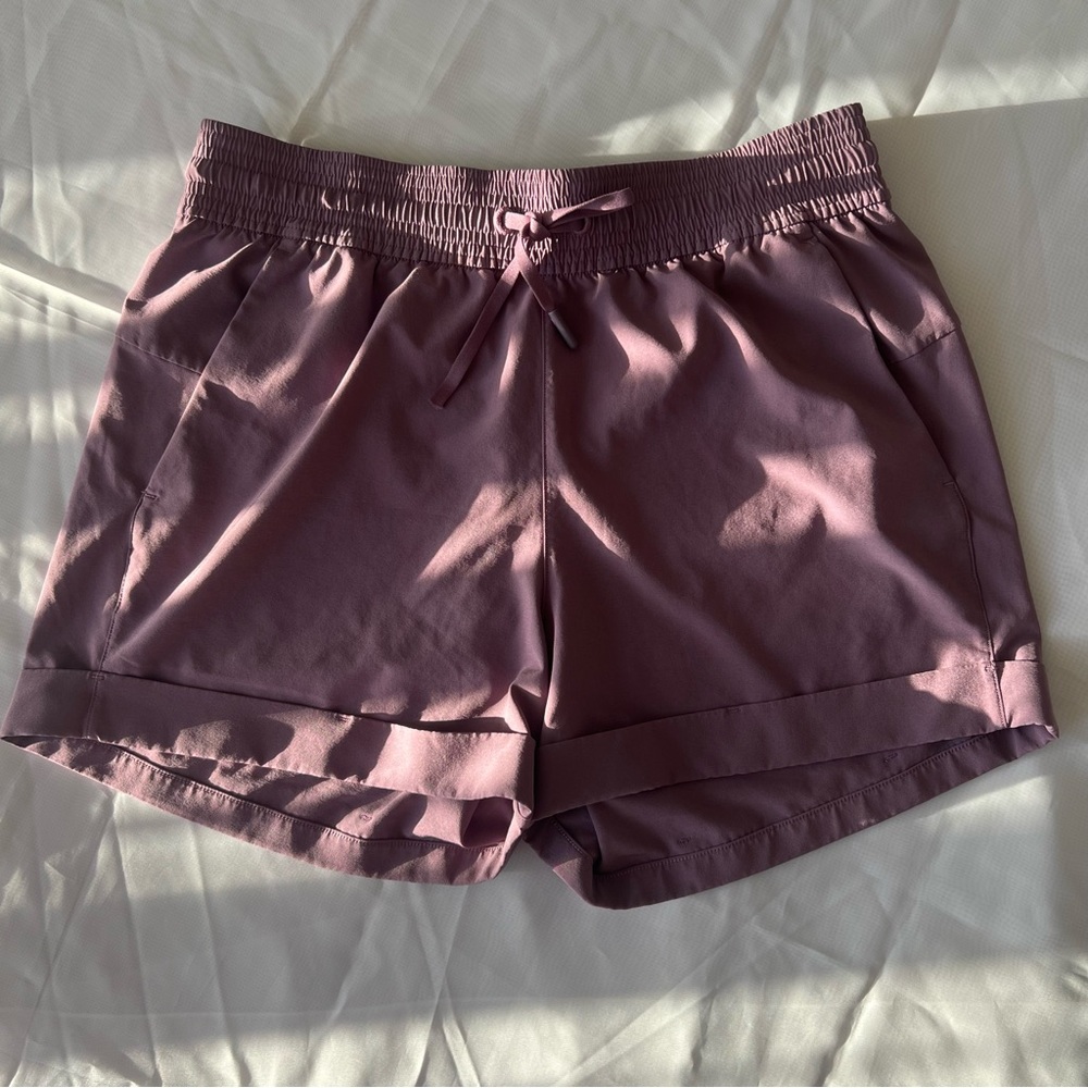 GUC Lululemon Spring Break Away Short *4-way Stretch 3" Smoked Mulberry Size 6